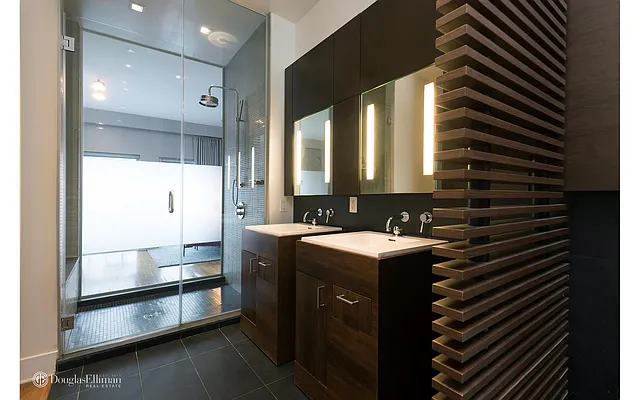 Sold by Douglas Elliman | media 21