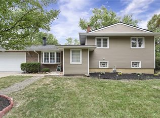 5591 Meadow Ln, Bedford Heights, OH