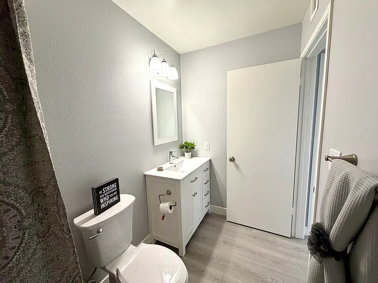 26090 Portrush Dr — Photo 51