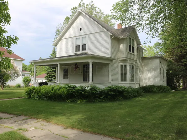 301 9th Ave N, Casselton, ND 58012
