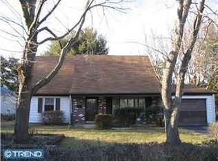 5 Endwell Ct, Willingboro, NJ 08046