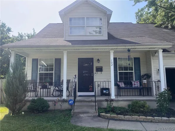 102 Alexander Pl, Buffalo, NY 14208