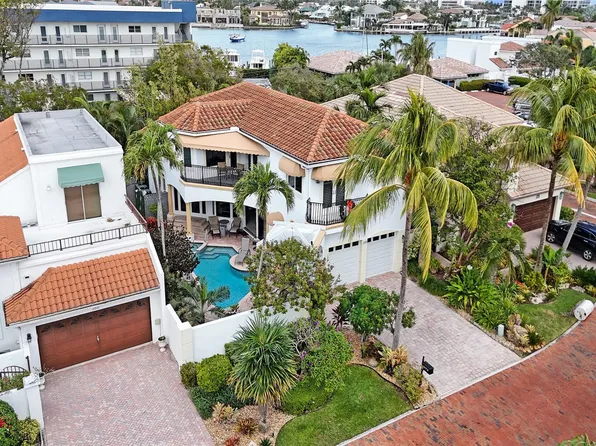 373 Pelican Way, Delray Beach, FL 33483