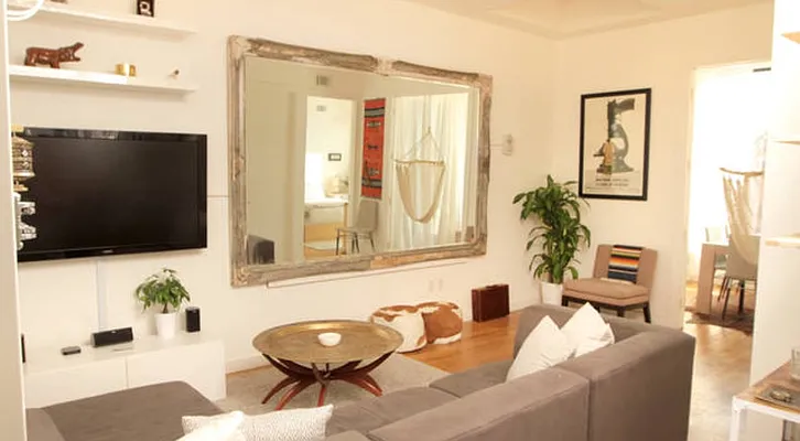 Rented by EXR | media 12