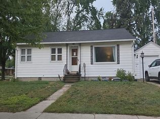 1135 W Summit Ave, Muskegon, MI 49441