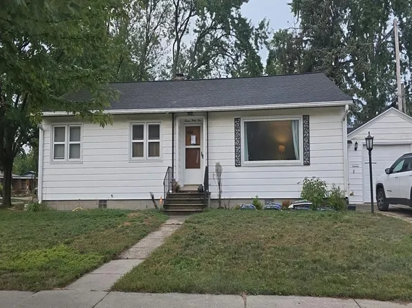 1135 W Summit Ave, Muskegon, MI 49441