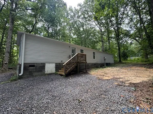 27413 Flank Rd, Petersburg, VA 23805
