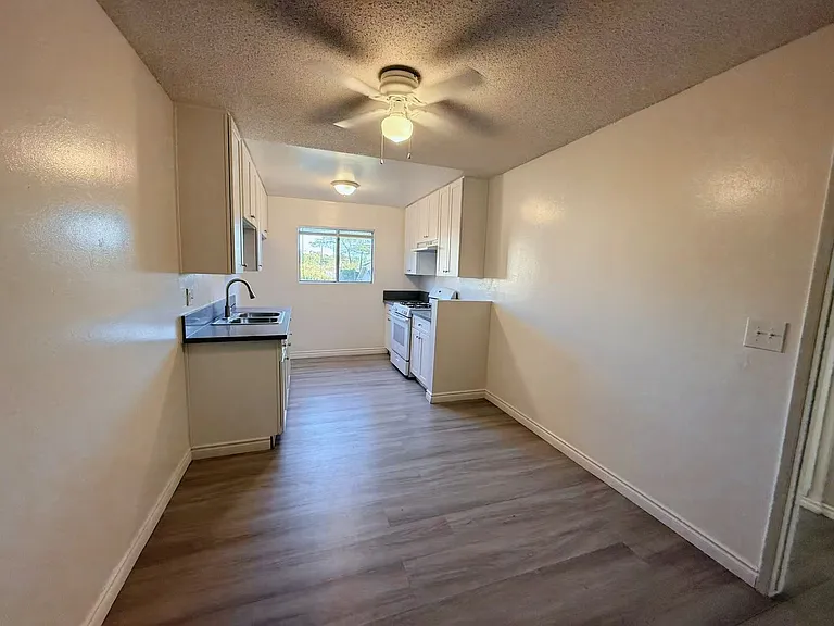 1240 - 1280 N San Gabriel Ave — Photo 13