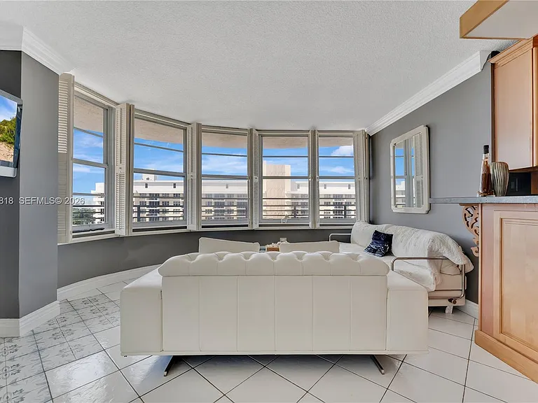 5555 Collins Ave #16A — Photo 7