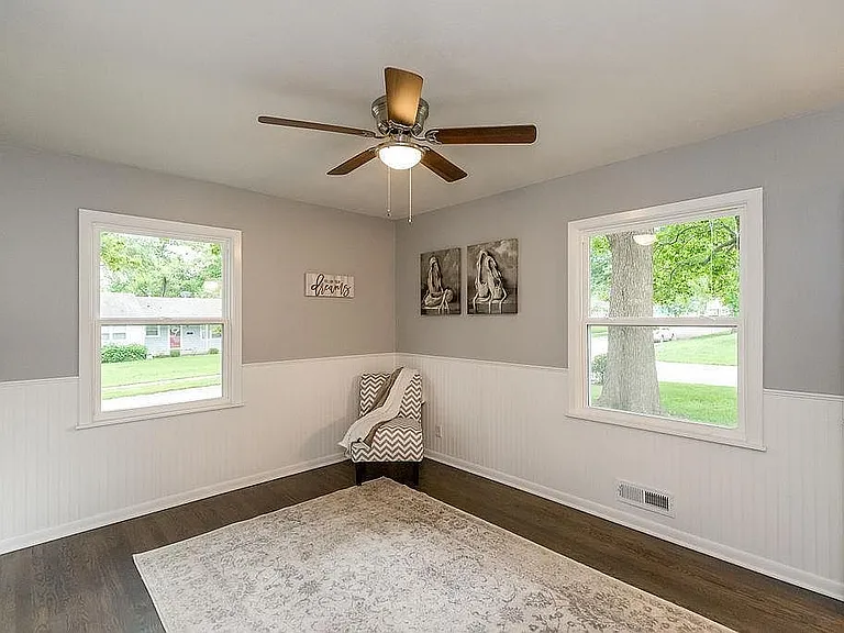 6943 Outlook St — Photo 8