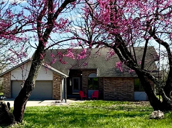 910 E 420th Road, Bolivar, MO 65613