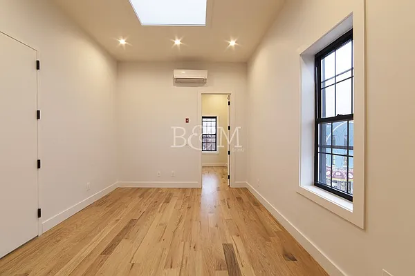 Rented by Brick&Mortar | media 43