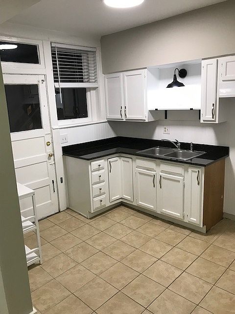 1st image of 2918 Idlewood Ave APT 2