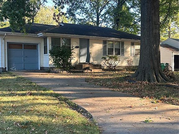 2nd image of 1507 Golden Dr
