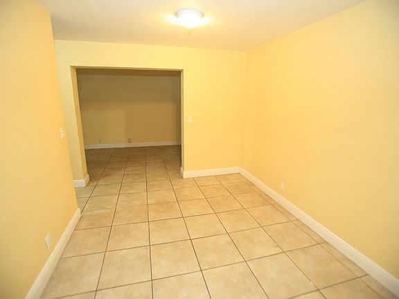3rd image of 1221 Avenue T #T