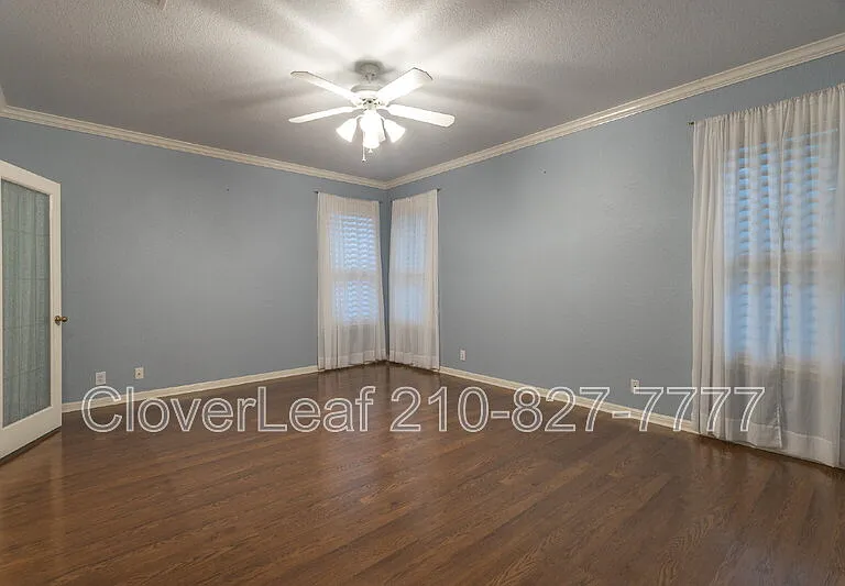 22714 Sabine Smt — Photo 20