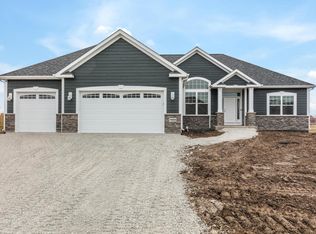 7988 W 98th Cir, Pleasant Prairie, WI 53158