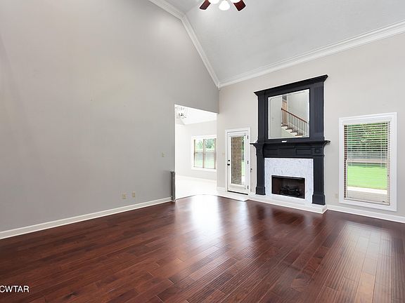 5th image of 181 Flagstone Dr