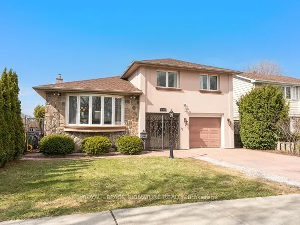 130 Carsbrooke Rd, Toronto, ON M9C 3C8