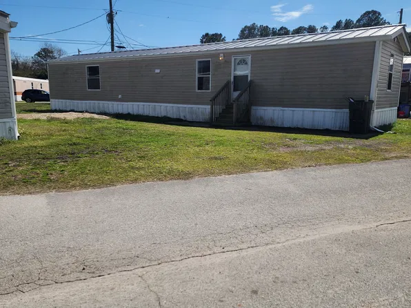 1500 State Highway 101 #15, Havelock, NC 28532