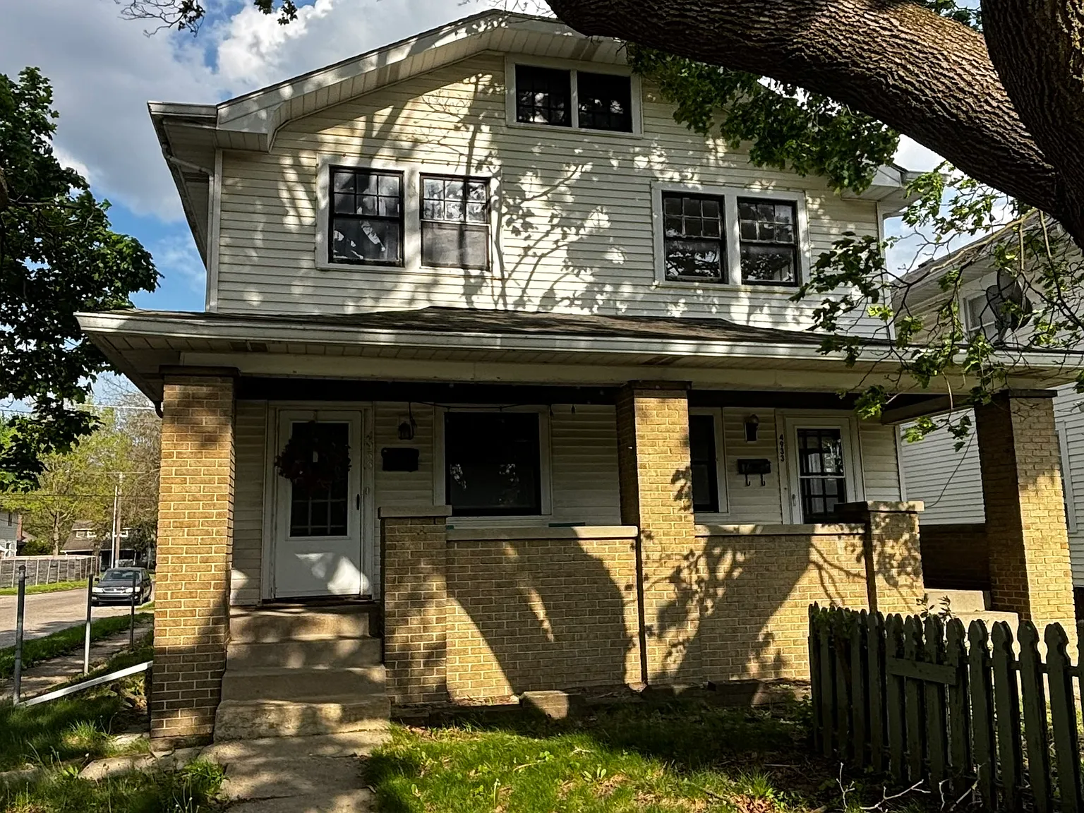 3 bed, 1328 sqft, $1,645 — Photo 2