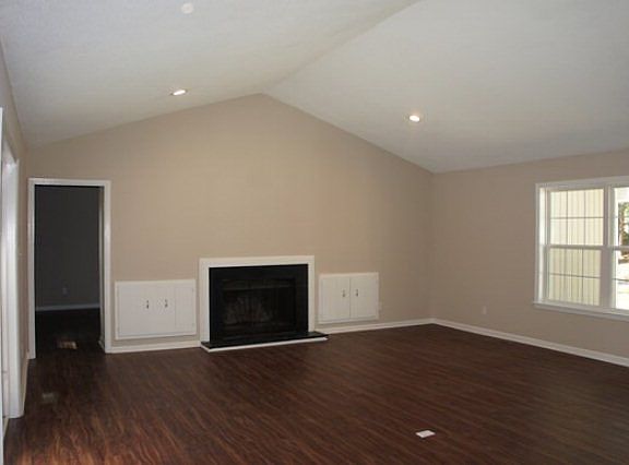 5th image of 120 Southill Dr