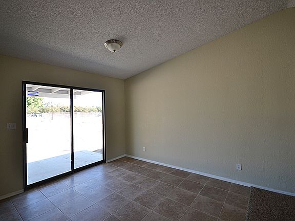 4th image of 17835 Lakespring Ave