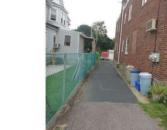 2nd image of 7458 Rockwell Ave