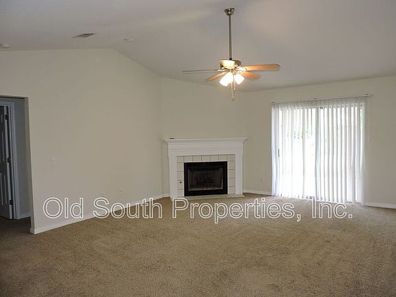 3rd image of 2052 Southwind Cir