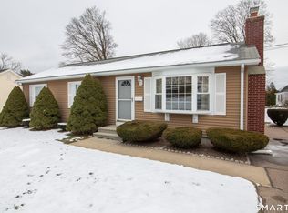 18 Edwards Street, Stonington, CT 06379