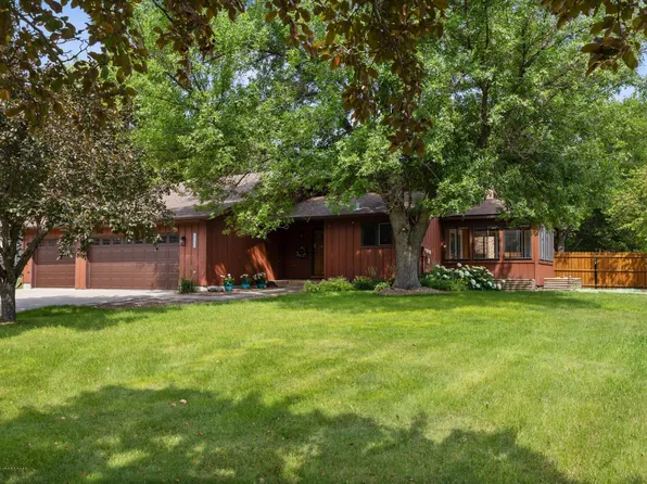 1732 31st Street Cir S, Moorhead, MN 56560