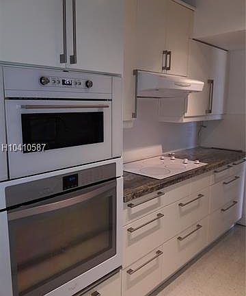 3rd image of 4400 Hillcrest Dr APT 1006A