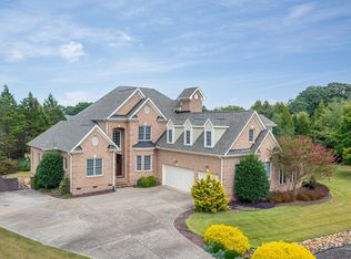 7001 Barham Hollow Dr, Wake Forest, NC 27587