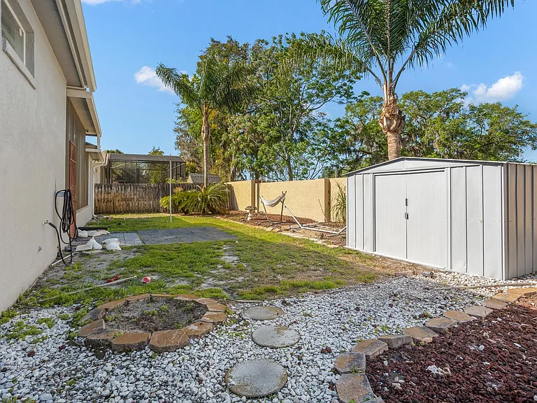 2810 University Acres Dr — Photo 40