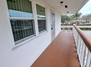 38 Cambridge Rd #B, West Palm Beach, FL 33415