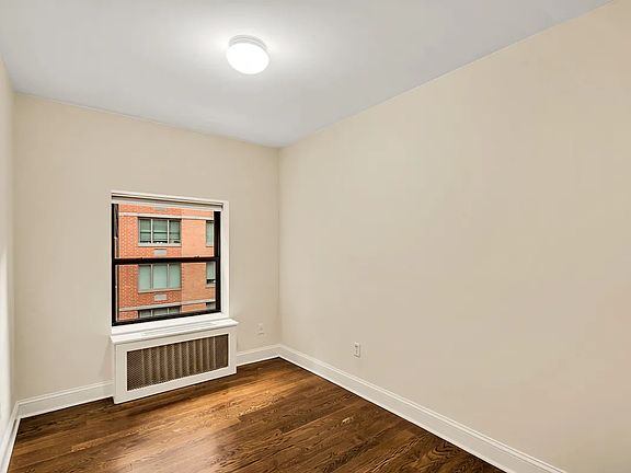 4th image of 4 E 36th St APT 5R