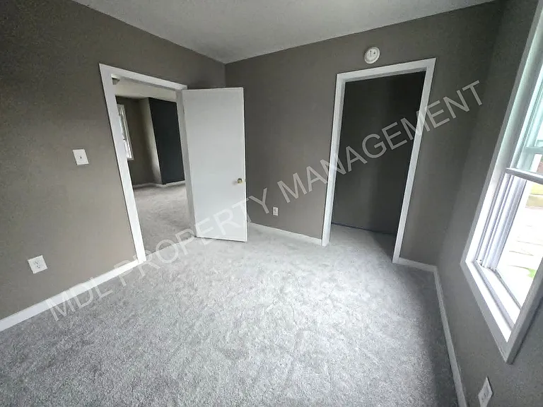 1500 Birney Street — Photo 6