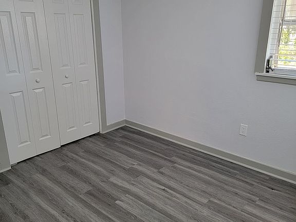 4th image of 1259 S Elmwood Dr #5