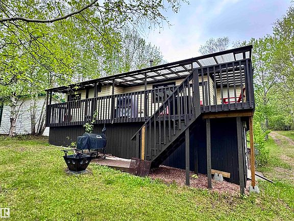 2nd image of 131 Sandy Beach Ave