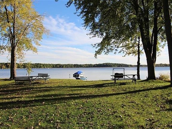 4th image of 5718 Joslin Lake Dr