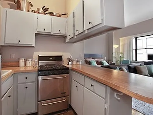 Sold by Corcoran | media 7