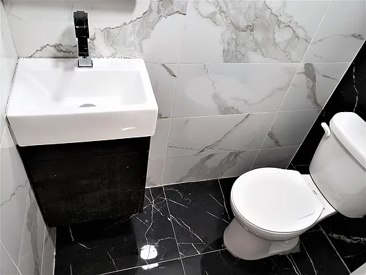 Rented by The Hamilton Group | media 11