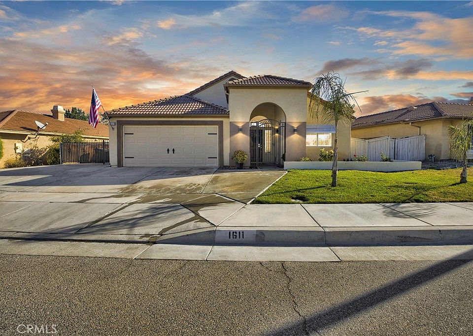 1st image of 1611 Arenas Ln