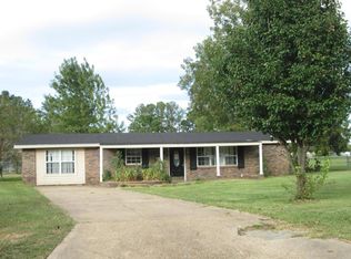 1313 Edgewood Dr, Demopolis, AL 36732