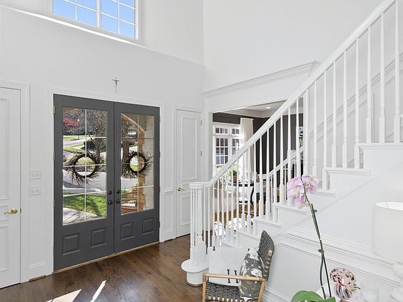 5th image of 2301 Longleaf Way