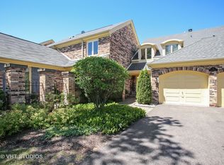 6 The Court Of Island Point, Northbrook, IL