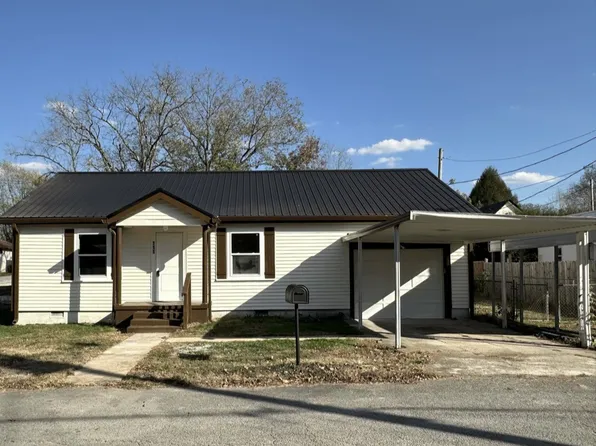 111 Johnson Ave, Centerville, TN 37033