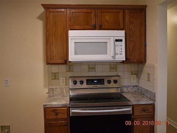 5th image of 4521 Blue Jay Ln