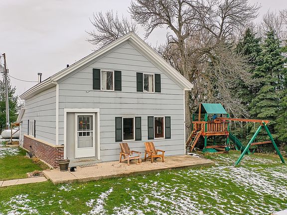 4th image of 13248 Gates Ave