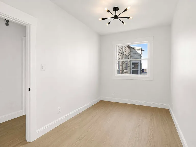 1441 Taylor St #402 — Photo 17